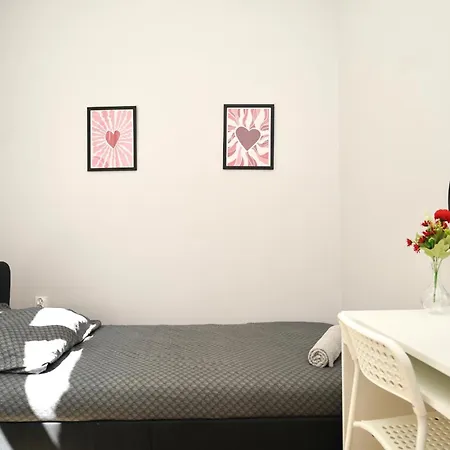 Mmrent Heart Homestay *